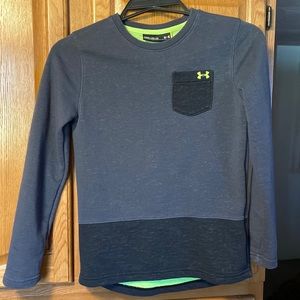 Boys Youth Medium Under Armour long sleeve